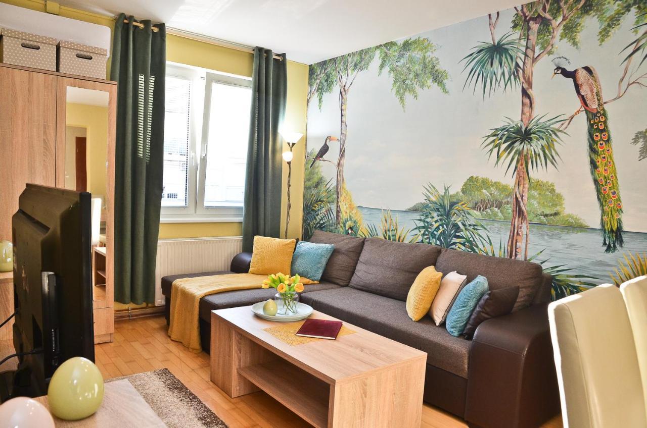 Happy Apartman Hajdúszoboszló Exteriör bild