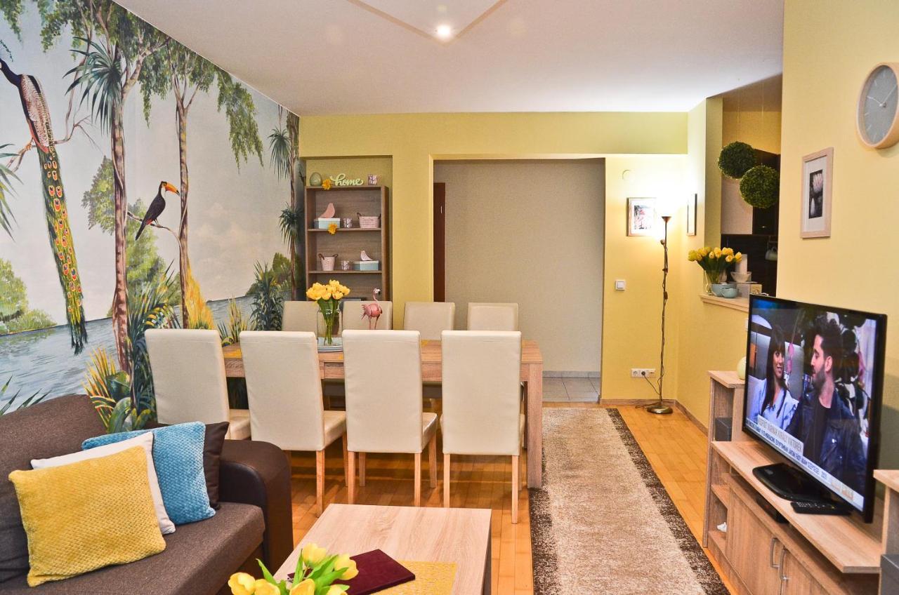 Happy Apartman Hajdúszoboszló Exteriör bild