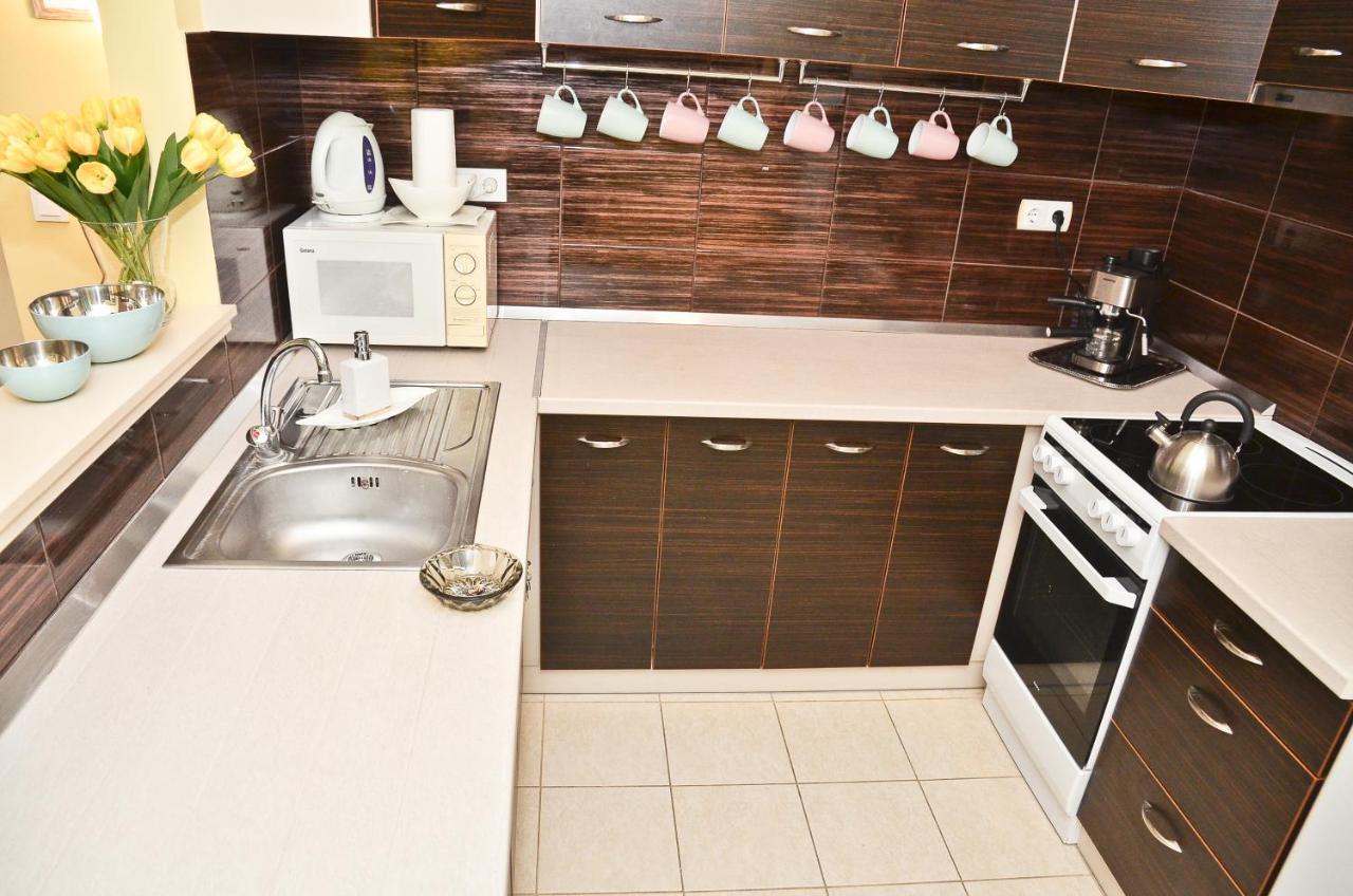 Happy Apartman Hajdúszoboszló Exteriör bild